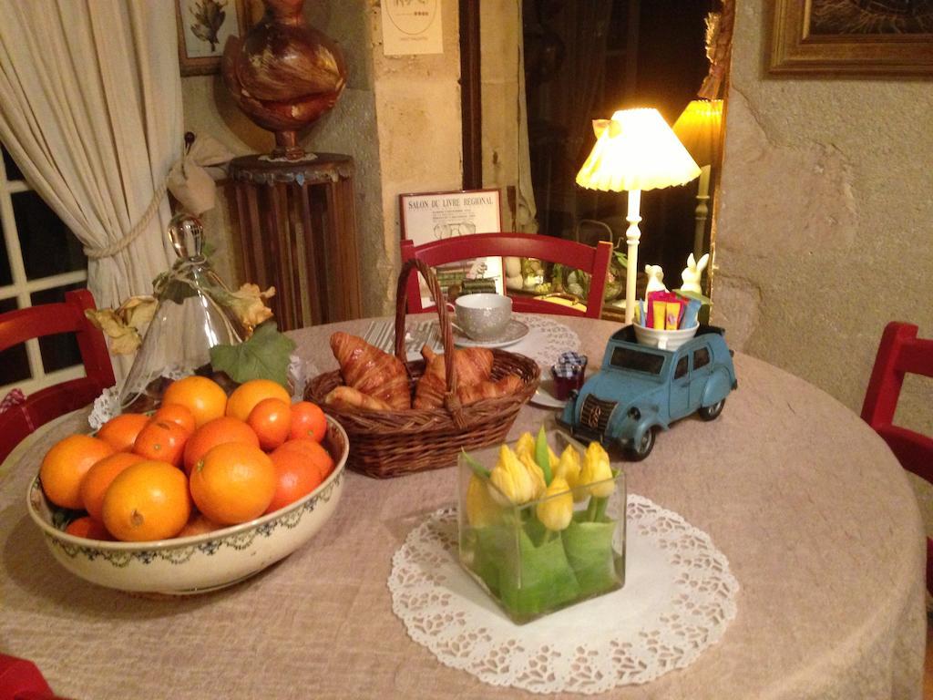 Le Lavoir Bed & Breakfast Châteauroux Dış mekan fotoğraf