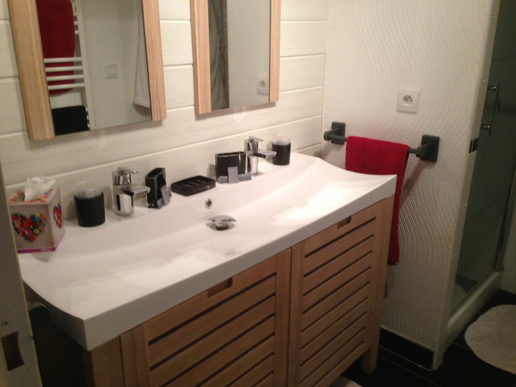 Le Lavoir Bed & Breakfast Châteauroux Oda fotoğraf